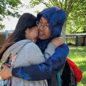 Meet your Posher, Hmong